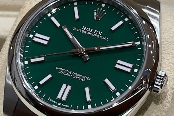 2023年製『Ref.124300』